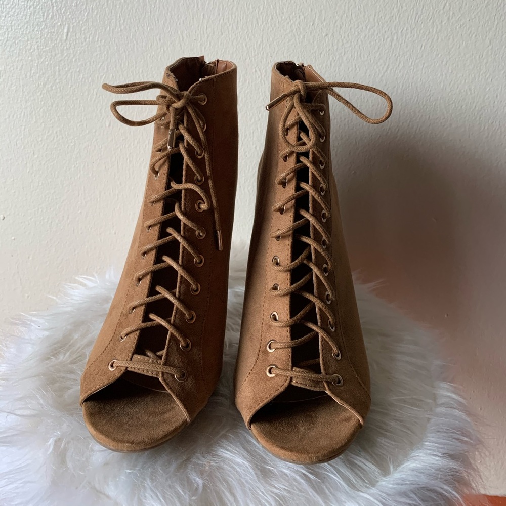 NEW Women’s Shoes